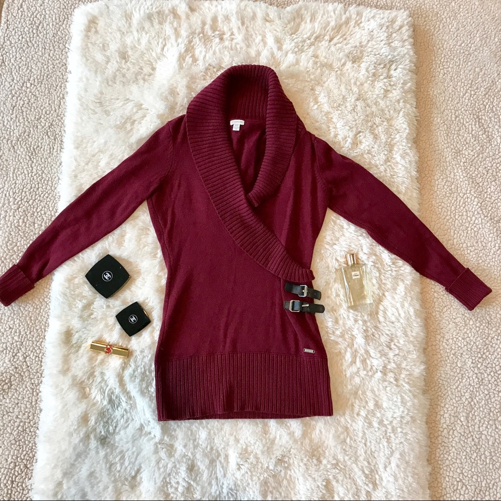 Guess women burgundy sweater